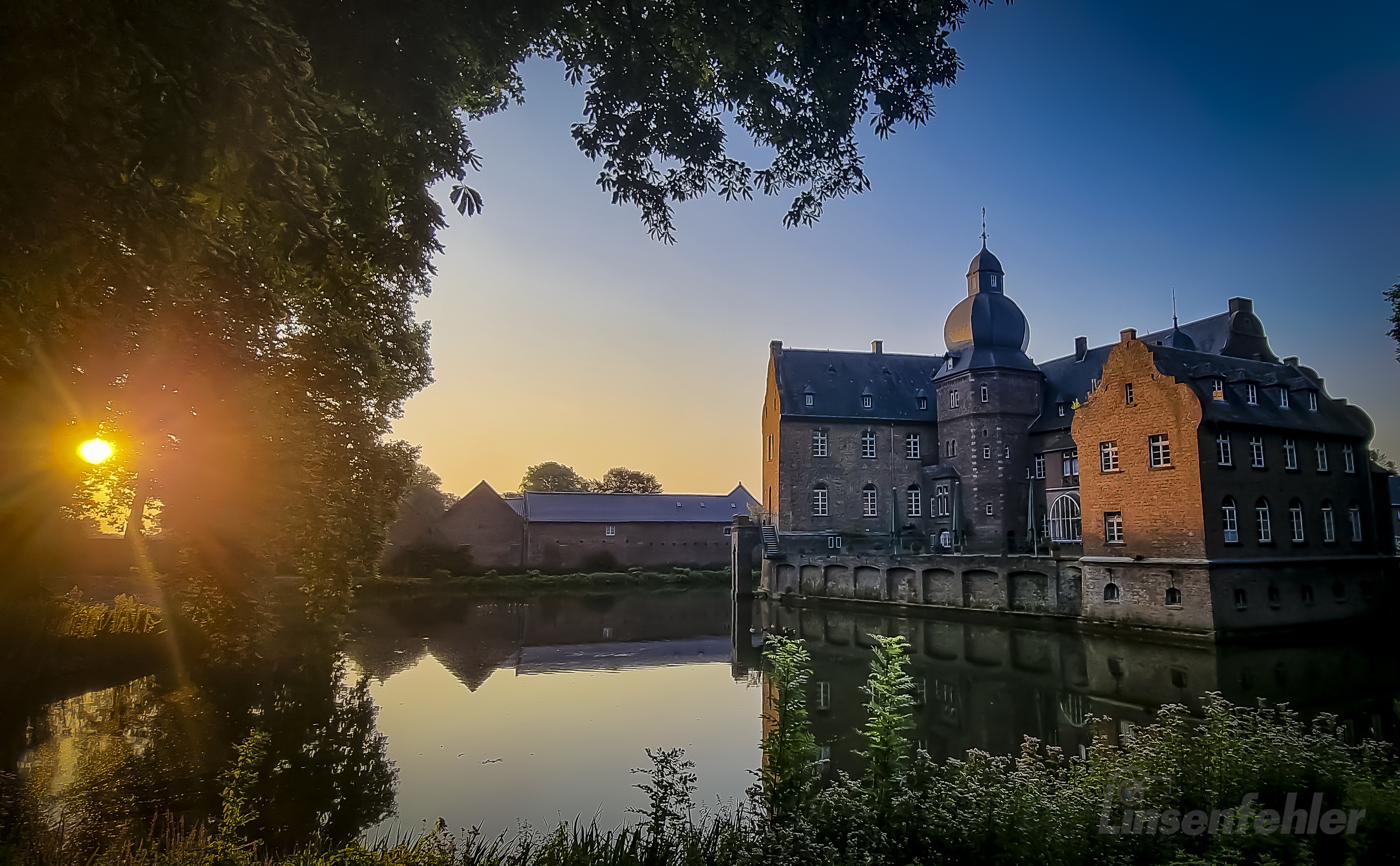 0006 – Sonnenaufgang Burg Bergerhausen